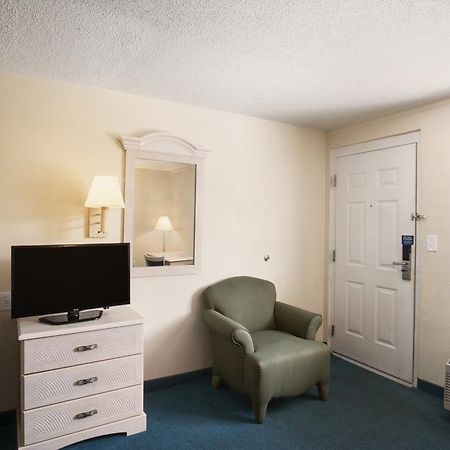 Days Inn Pensacola North Ferry Pass Extérieur photo