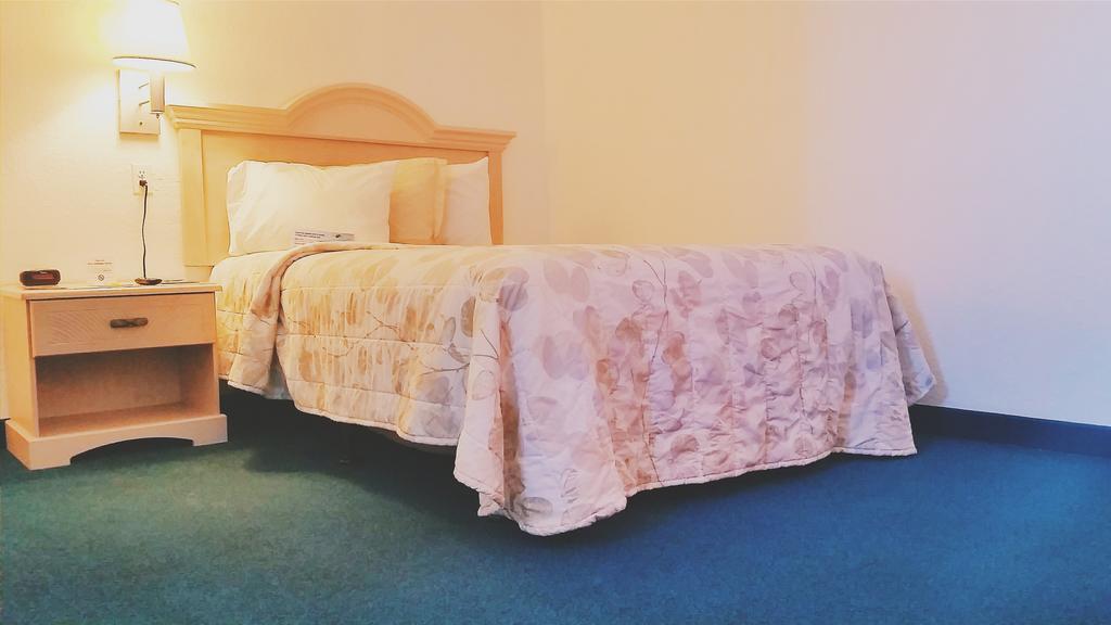 Days Inn Pensacola North Ferry Pass Extérieur photo